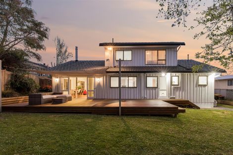 Photo of property in 24 Deodar Place, Totara Heights, Auckland, 2105