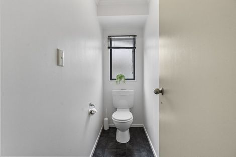 Photo of property in 30 Silvan Place, Bell Block, New Plymouth, 4312