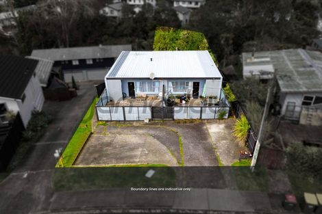 Photo of property in 44 Chippendale Crescent, Birkdale, Auckland, 0626