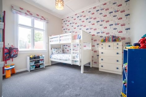 Photo of property in 46 Kingswood Street, Takaro, Palmerston North, 4412