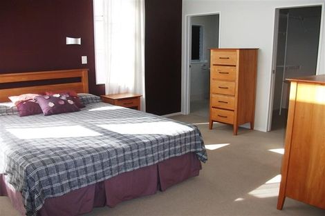 Photo of property in 12 Bushglen Court, Browns Bay, Auckland, 0630