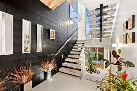 Photo of property in 48b Nevada Drive, Merrilands, New Plymouth, 4312