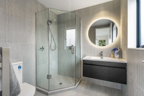 Photo of property in 2 Kauru Lane, Wainui, 0992