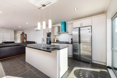 Photo of property in 13 Cartmel Avenue, Massey, Auckland, 0614