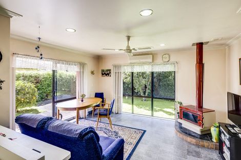Photo of property in 32 Kotuku Place, Taradale, Napier, 4112