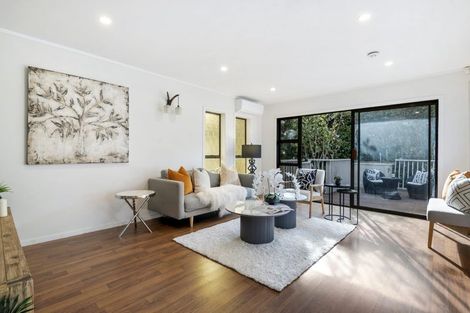 Photo of property in 1/94 Glamorgan Drive, Torbay, Auckland, 0630