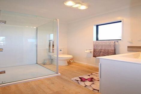 Photo of property in 136 Palm Beach Boulevard, Papamoa Beach, Papamoa, 3118