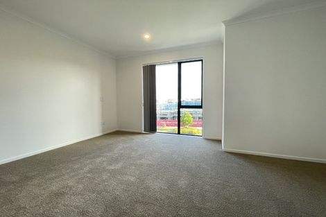 Photo of property in 58 Hobsonville Point Road, Hobsonville, Auckland, 0616