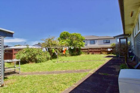 Photo of property in 2/12 Olive Crescent, Papatoetoe, Auckland, 2025