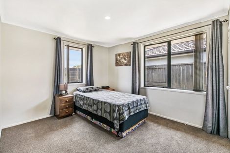 Photo of property in 10 Carrington Drive, Papamoa Beach, Papamoa, 3118