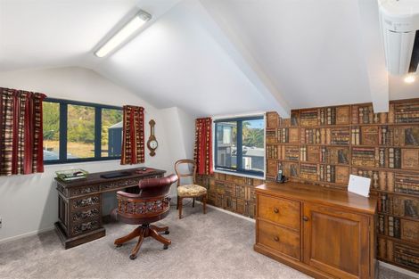 Photo of property in 141 Main Road, Redcliffs, Christchurch, 8081