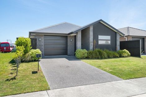 Photo of property in 1 Fetlock Way, Papamoa, 3118