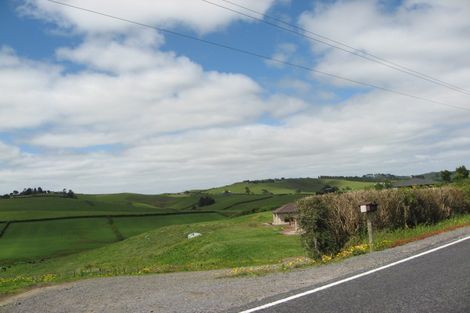 Photo of property in 582 Paparata Road, Bombay, 2675