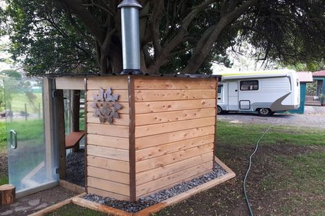 Photo of property in 102 Reid Road, Glenbrook, Waiuku, 2681