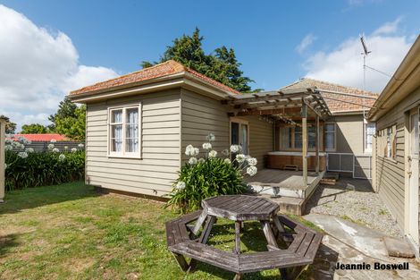 Photo of property in 183 Ruahine Street, Roslyn, Palmerston North, 4414