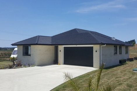 Photo of property in 49 Te Ara Aukati Terrace, Pokeno, 2471