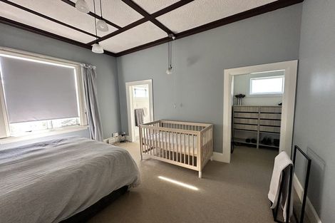 Photo of property in 14 Enfield Road, Hospital Hill, Napier, 4110