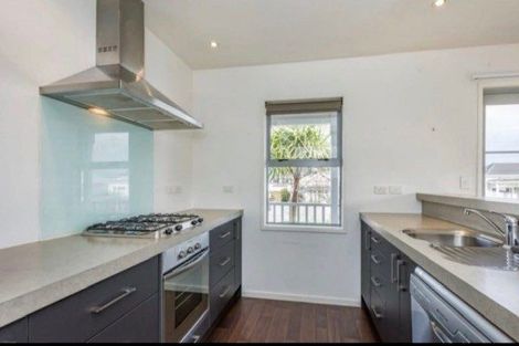 Photo of property in 5a Adelaide Street, Petone, Lower Hutt, 5012