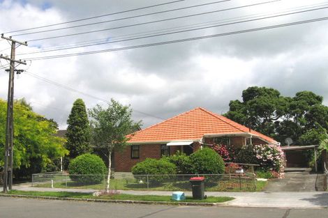 Photo of property in 7 Humariri Street, Point Chevalier, Auckland, 1022