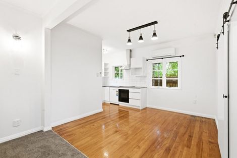 Photo of property in 89 Cambridge Terrace, Waterloo, Lower Hutt, 5011