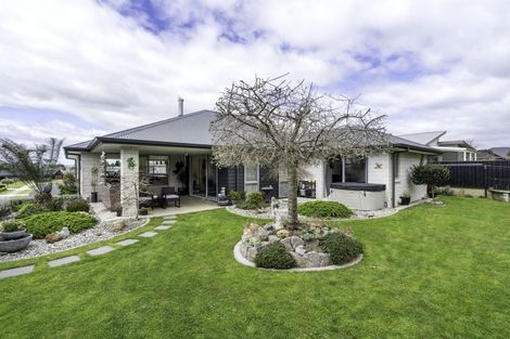Photo of property in 16 Oak Ridge Drive, Te Awamutu, 3800