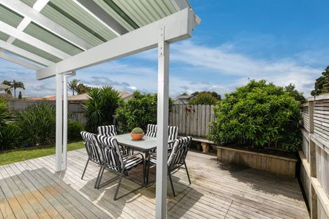 Photo of property in 5/103 Swanson Road, Henderson, Auckland, 0610