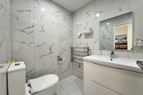 Photo of property in 47b Rangeview Road, Sunnyvale, Auckland, 0612