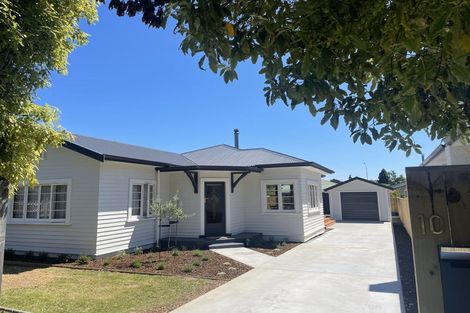 Photo of property in 10 Pitt Street, Maitai, Nelson, 7010