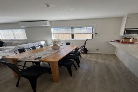 Photo of property in 79a Chilcott Road, Henderson, Auckland, 0612