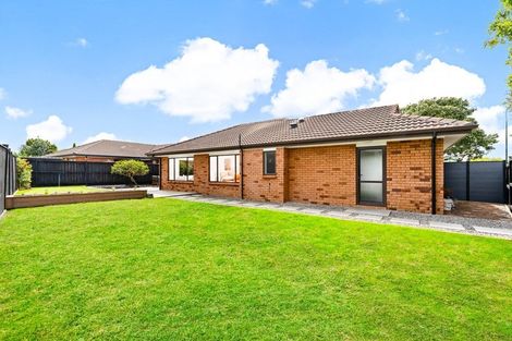 Photo of property in 21 Sandwick Drive, Weymouth, Auckland, 2103