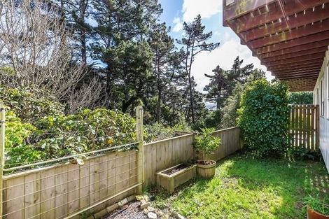 Photo of property in 9 Cyril Way, Paparangi, Wellington, 6037