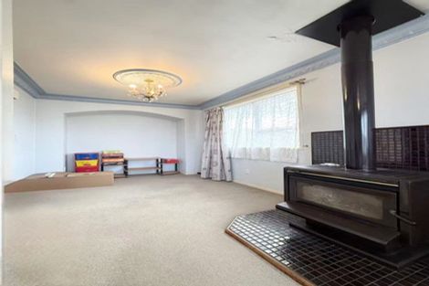 Photo of property in 18 Marvon Downs Avenue, Pakuranga Heights, Auckland, 2010