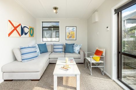 Photo of property in 12 Moori Road, Waimarama, 4294