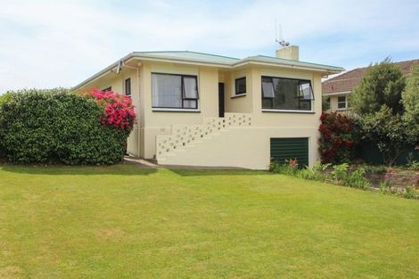 Photo of property in 6 Oxford Street, Holmes Hill, Oamaru, 9401