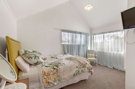 Photo of property in 19 Dahlia Street, Palmerston North, 4410