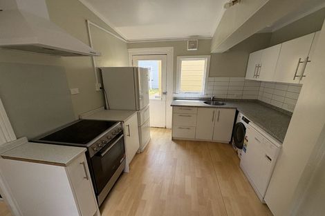 Photo of property in 1/18 Clifton Terrace, Kelburn, Wellington, 6012