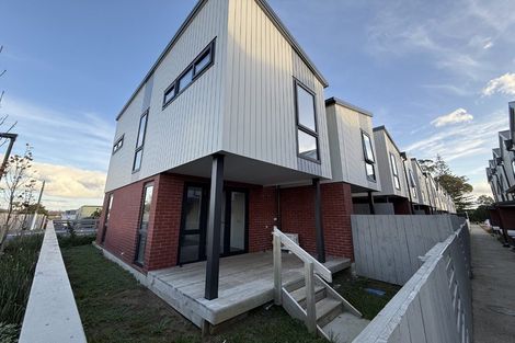 Photo of property in 39f Walmsley Road, Mangere, Auckland, 2022