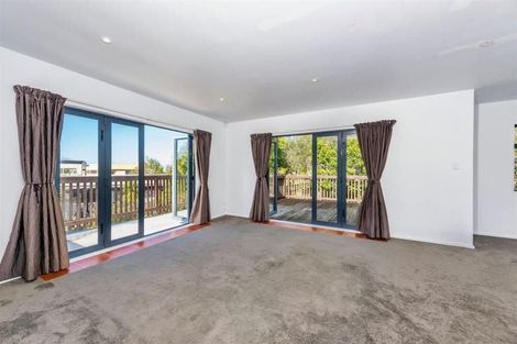 Photo of property in 20a Belleaire Court, West Harbour, Auckland, 0618