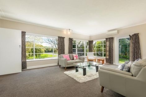 Photo of property in 4 Awatea Terrace, Hokowhitu, Palmerston North, 4410