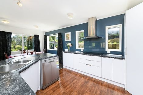 Photo of property in 34 Ruapehu Drive, Fitzherbert, Palmerston North, 4410