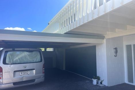 Photo of property in 63 Chelsea View Drive, Chatswood, Auckland, 0626