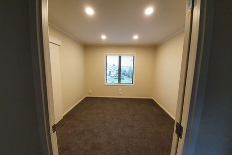 Photo of property in 23 Orinda Close, Botany Downs, Auckland, 2010