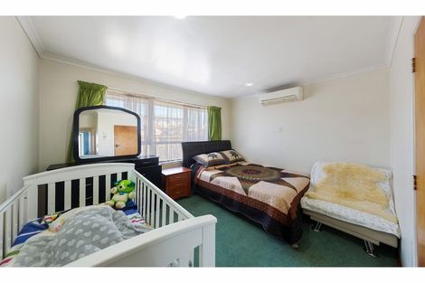 Photo of property in 3 Mclean Avenue, Papatoetoe, Auckland, 2025