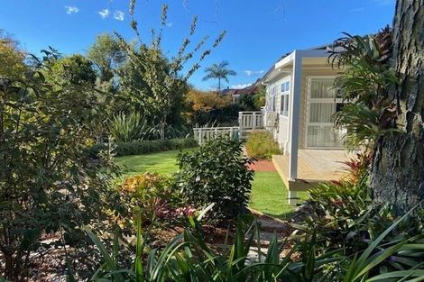 Photo of property in 14 Sale Street, Cockle Bay, Auckland, 2014