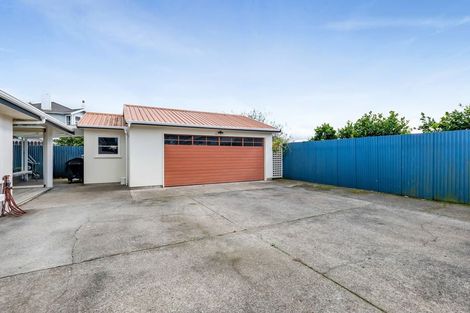 Photo of property in 19 George Street, Hawera, 4610
