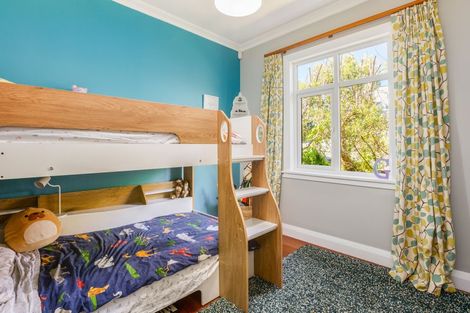 Photo of property in 32 Handyside Street, Tawa, Wellington, 5028