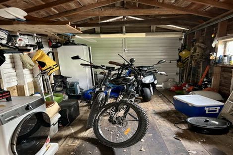 Photo of property in 13 Marine Parade, Eastbourne, Lower Hutt, 5013