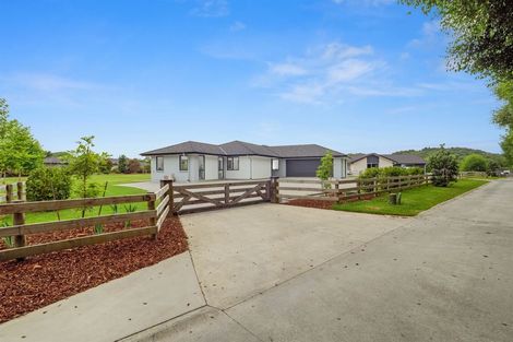 Photo of property in 15 Downer Access Road, Kaukapakapa, 0873