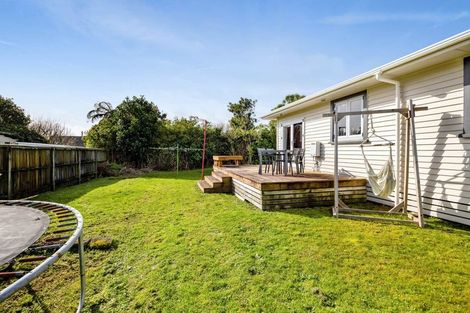Photo of property in 6 Brookes Terrace, Waitara, 4320