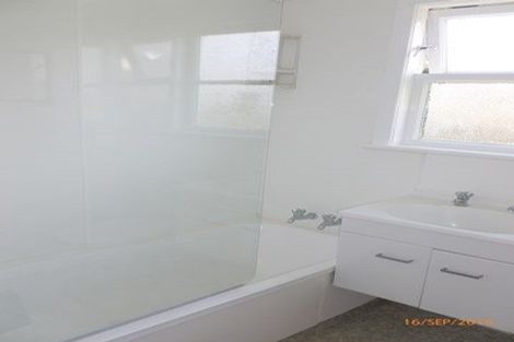 Photo of property in 1/12 Beauchamp Street, Tawa, Wellington, 5028